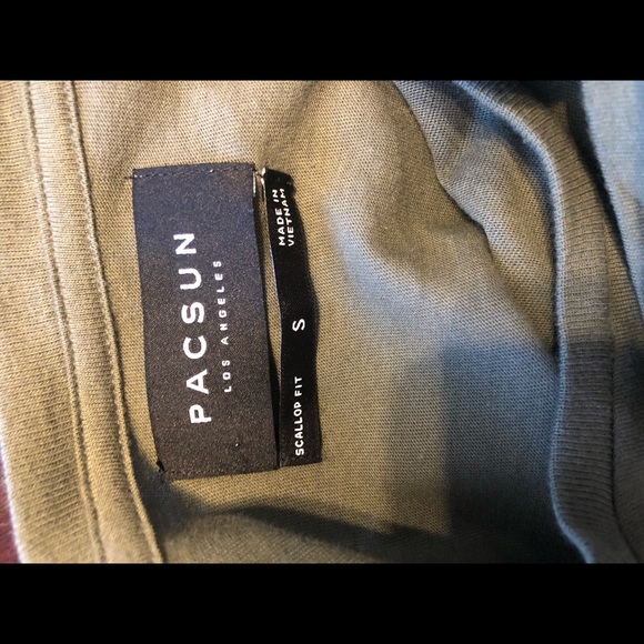 Pacsun Rossi Scallop T-Shirt - Picture 3 of 3